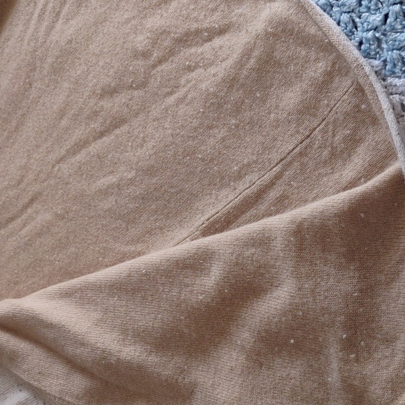 Kinross Cashmere Sweater - Picture 10 of 16